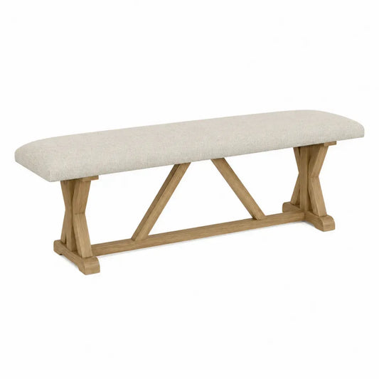 banco tapizado en tejido beige con estructura de madera maciza de roble y base cruzada en X sin dimensiones especificadas